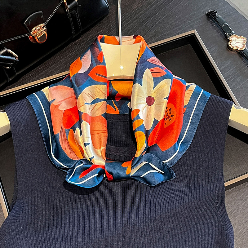 2026 New Spring 100% Pure Silk – Ascot Neck Scarf Bewertung und Preis