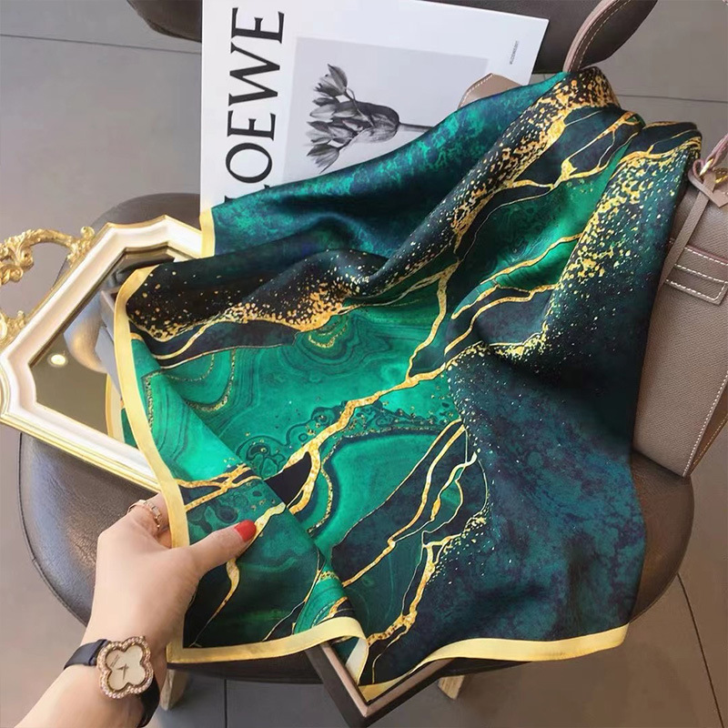 70x70cm Women Scarf Silk Feeli – Ascot Neck Scarf Bewertung und Preis
