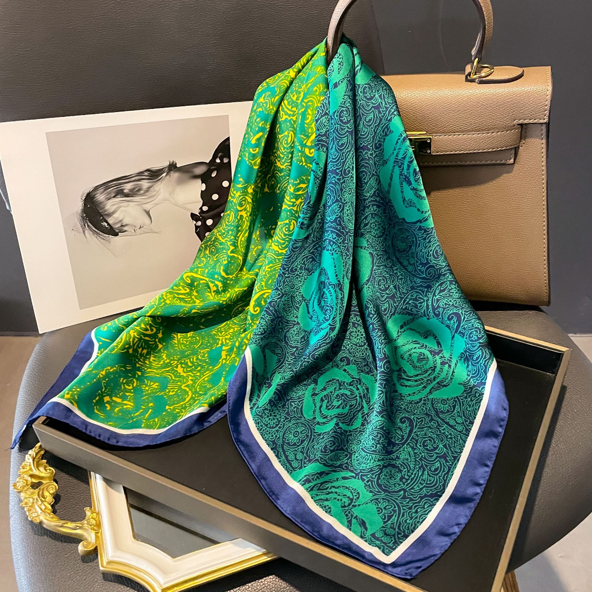 70x70cm Women Scarf Silk Feeli – Ascot Neck Scarf Bewertung und Preis