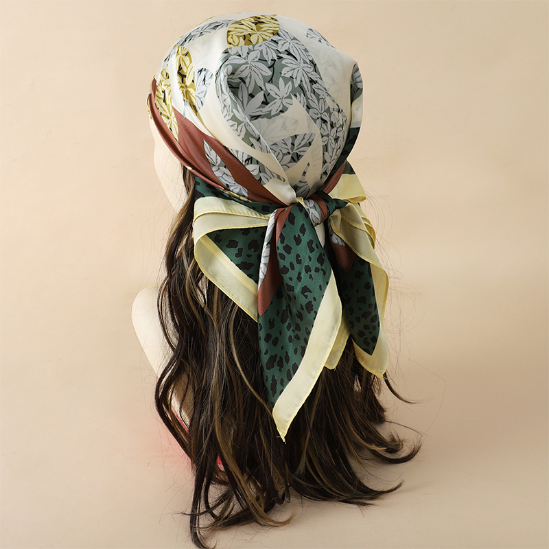 70x70cm Women Scarf Silk Feeli – Ascot Neck Scarf Bewertung und Preis