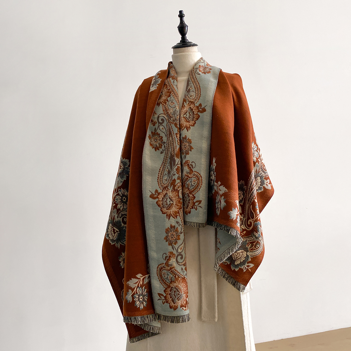 2025 Winter Luxury Imitation C – Woven Scarf Blanket Bewertung und Preis